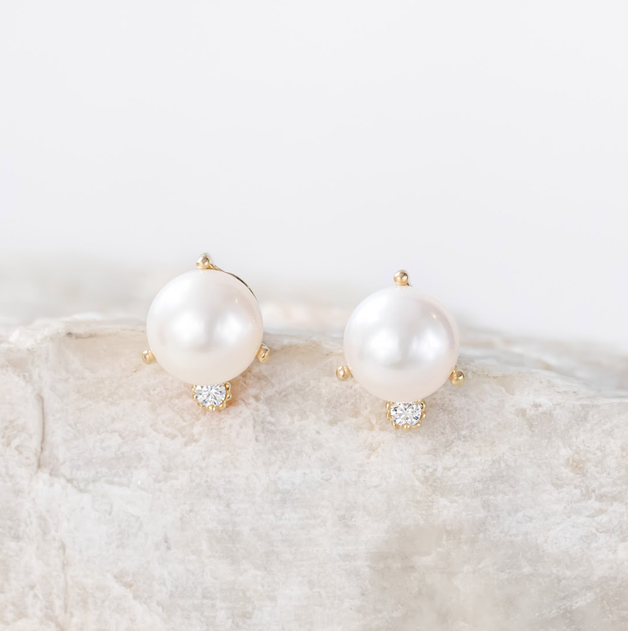 Mila Pearl and Diamond Earring